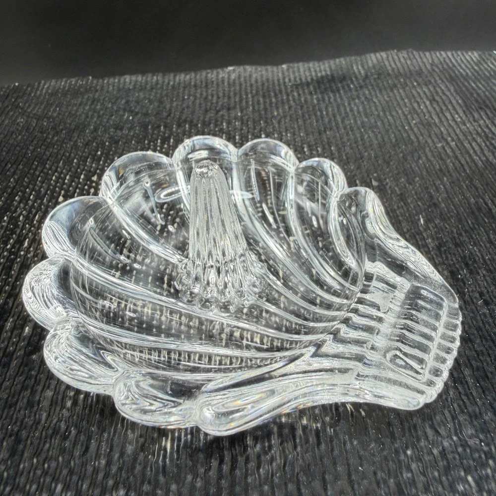 VTG Clear Glass Seashell Ring Holder Scalloped Shell Trinket‎ Dish Vanity Tray